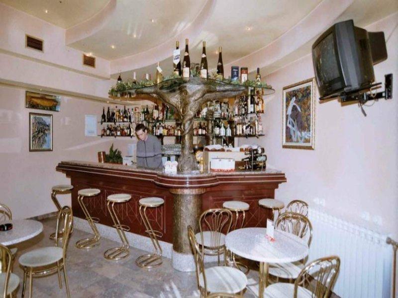 Ada S Hotel Bihać Екстериор снимка